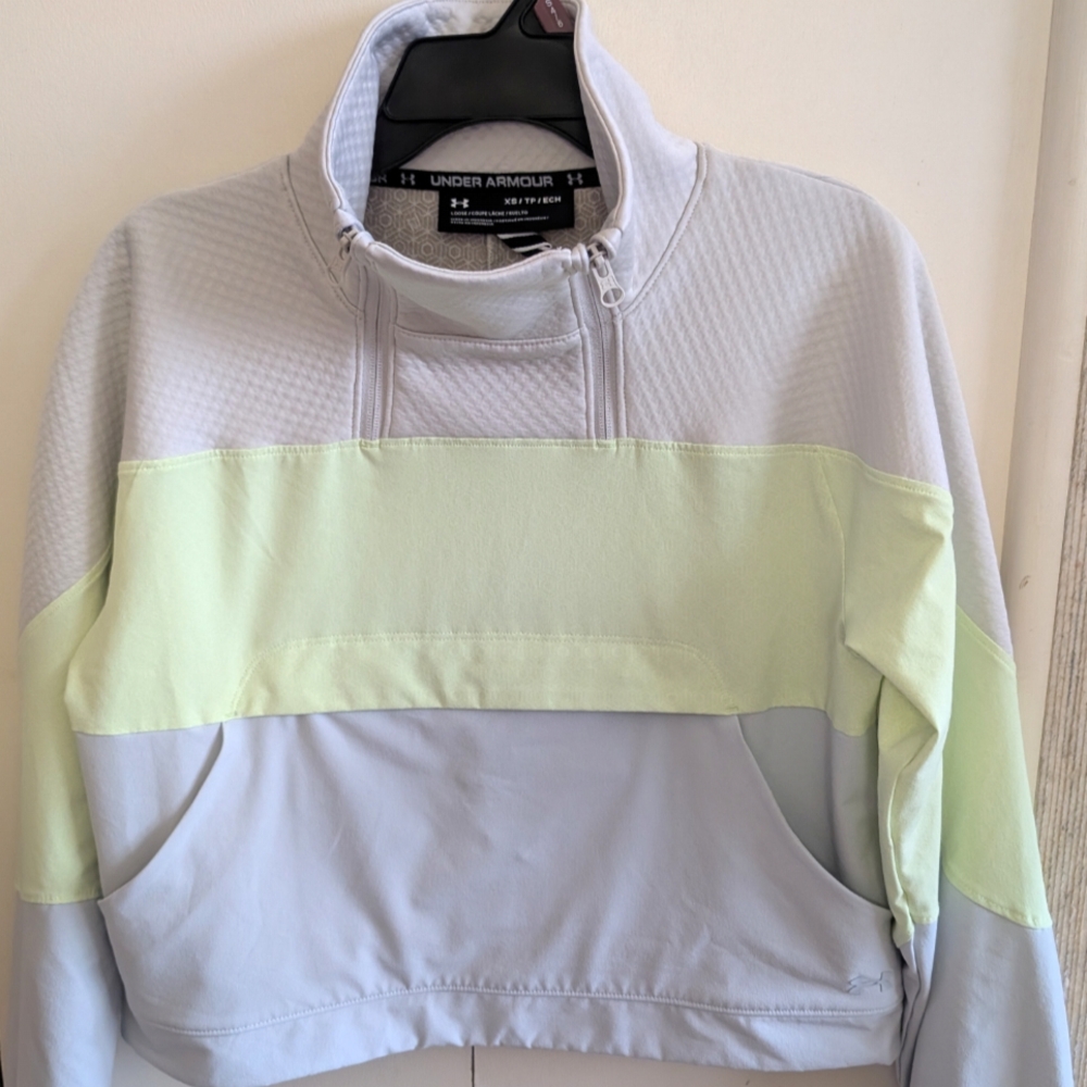 Under Armour Two-Tone Pullover